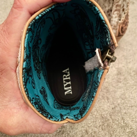 Myra Darcy Ridge Western Boots with Hand-tooled leather toe - Picture 7 of 7